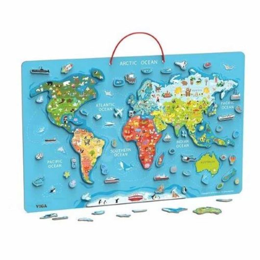 Drevená magnetická mapa sveta s tabuľou - Oma & Luj