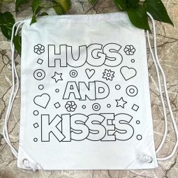 Batoh na vymaľovanie Hugs and Kisses